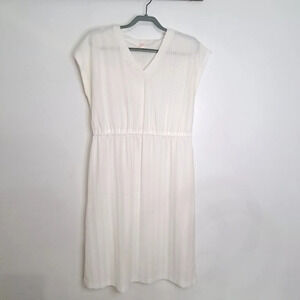 Vintage white textured dress with slit and buttons up fitted waist, cap sleeves